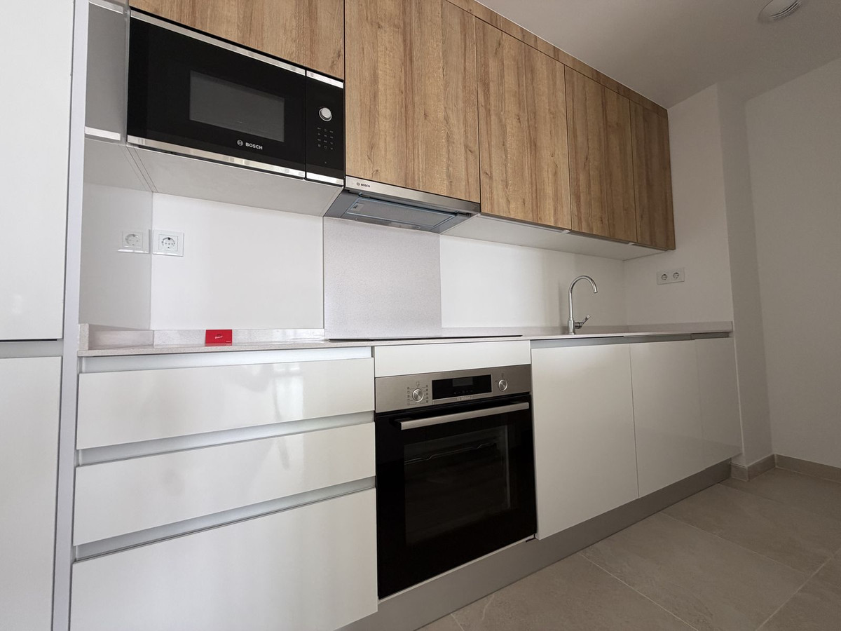 2 Bed Apartment for sale in Estepona Costa Del Sol, Málaga, Spain