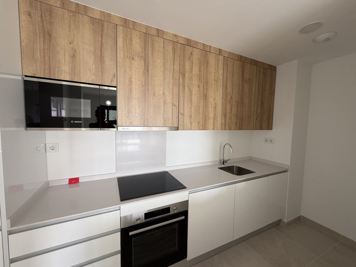 2 Bed Apartment for sale in Estepona Costa Del Sol, Málaga, Spain