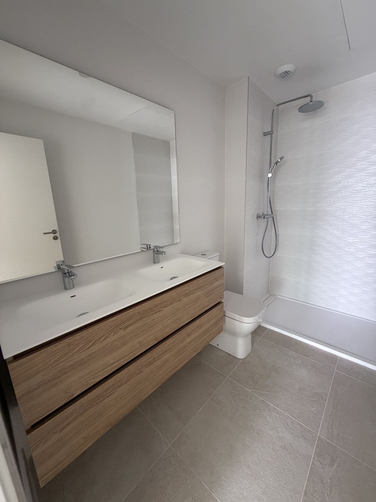 2 Bed Apartment for sale in Estepona Costa Del Sol, Málaga, Spain
