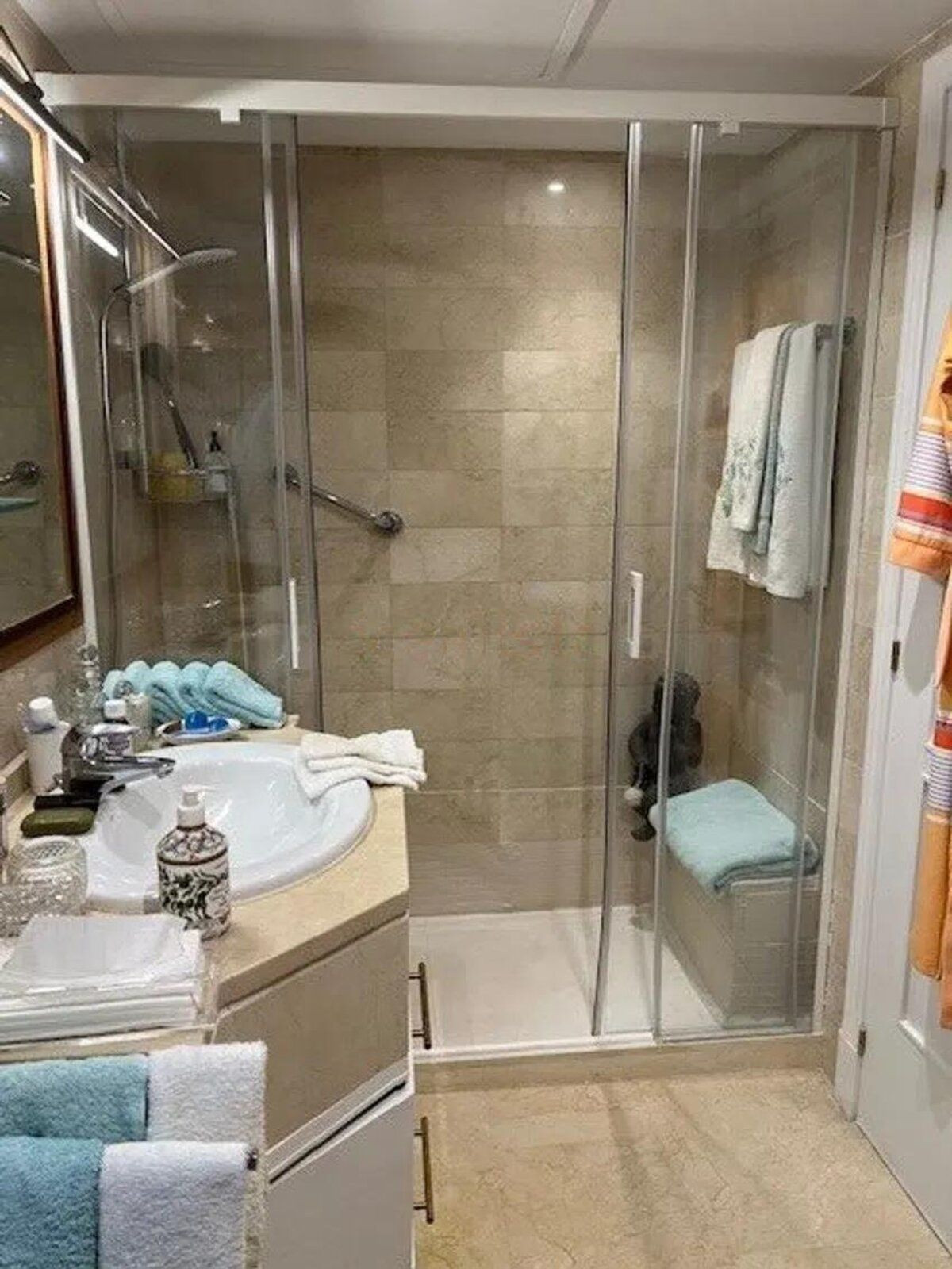 2 Bed Apartment for sale in The Golden Mile Costa Del Sol, Málaga, Spain