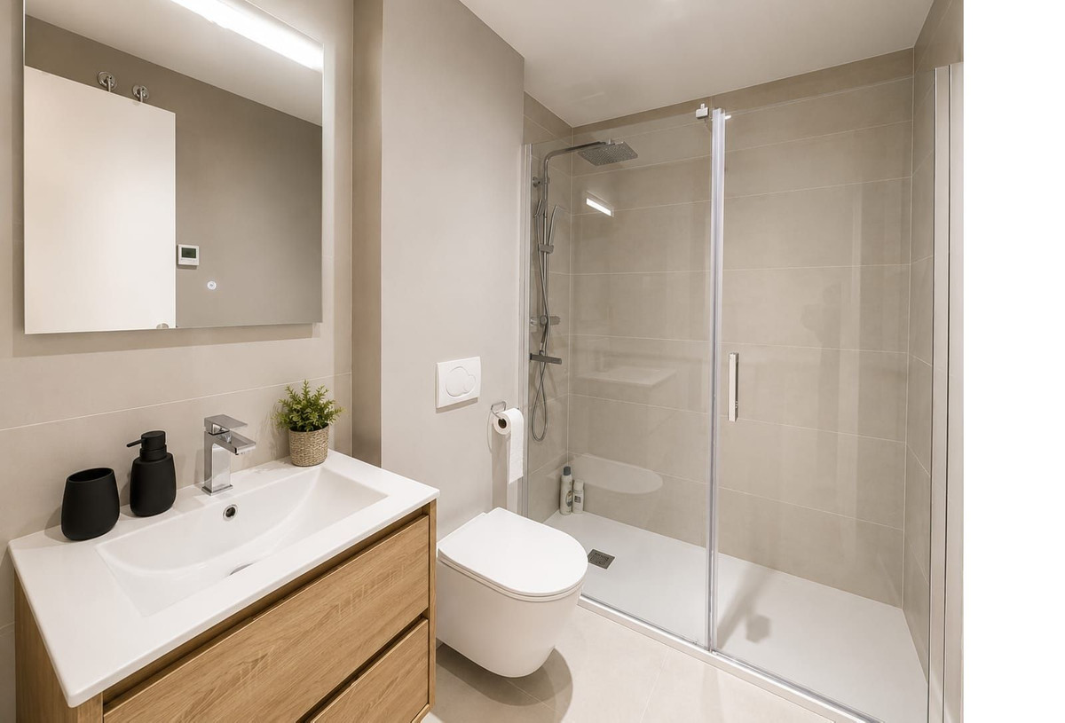 2 Bed Apartment for sale in Higueron Costa Del Sol, Málaga, Spain