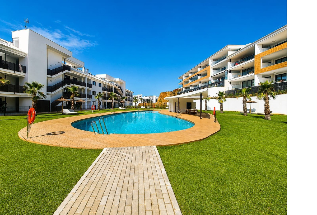 2 Bed Apartment for sale in Higueron Costa Del Sol, Málaga, Spain