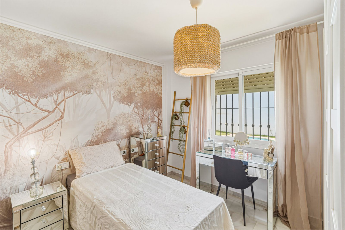 Se vende Apartamento Planta Baja de 2 dormitorios en Costa Del Sol, Málaga, España