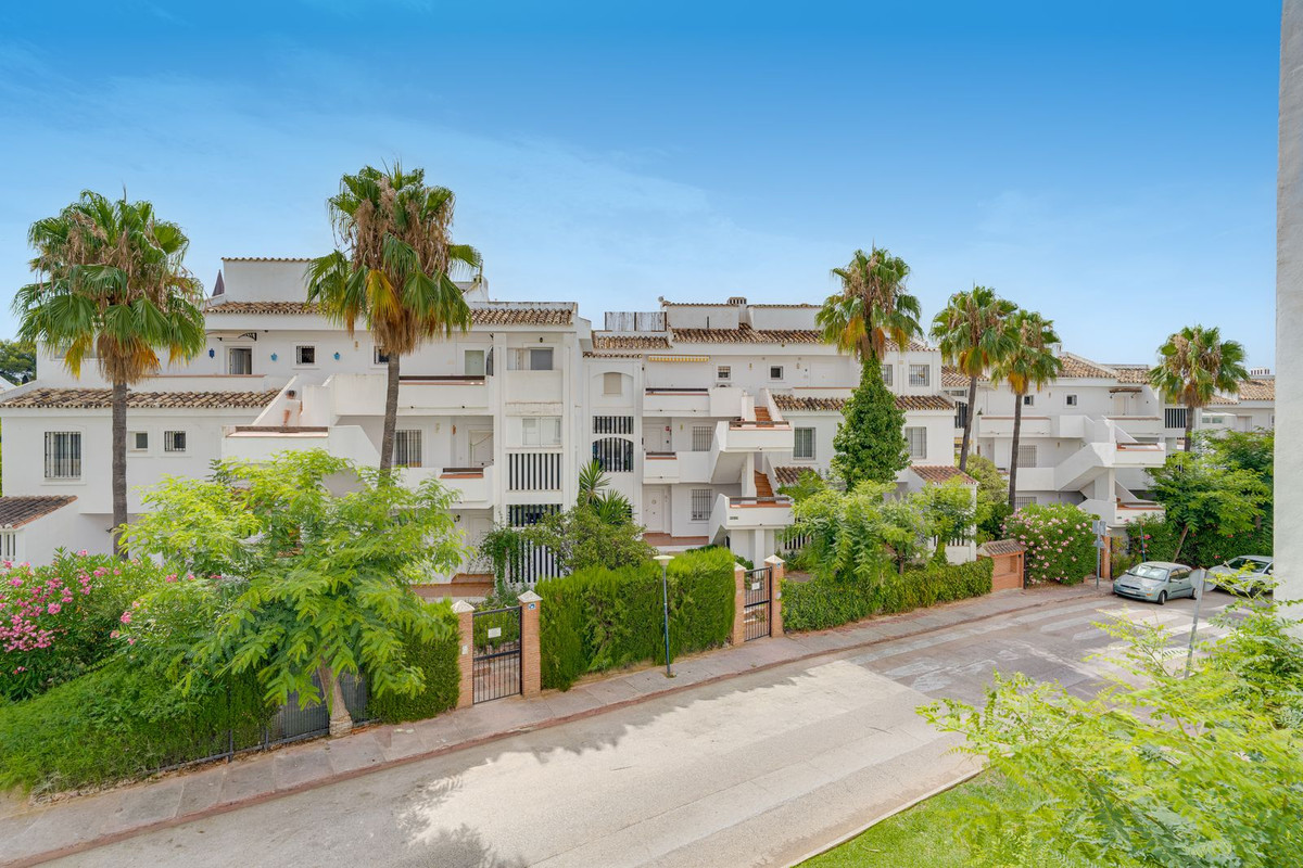 Se vende Apartamento Planta Baja de 2 dormitorios en Costa Del Sol, Málaga, España
