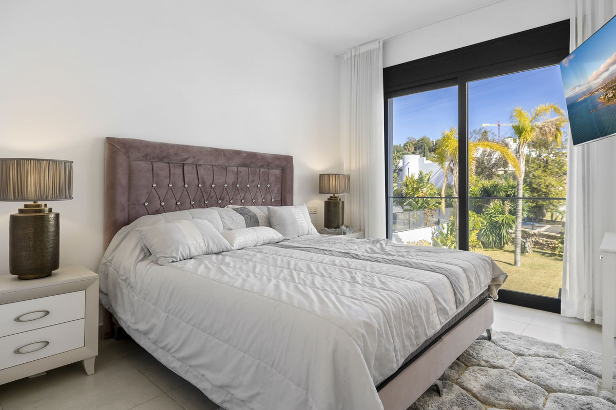 Se vende Villa - Chalet de 6 dormitorios en Costa Del Sol, Málaga, España