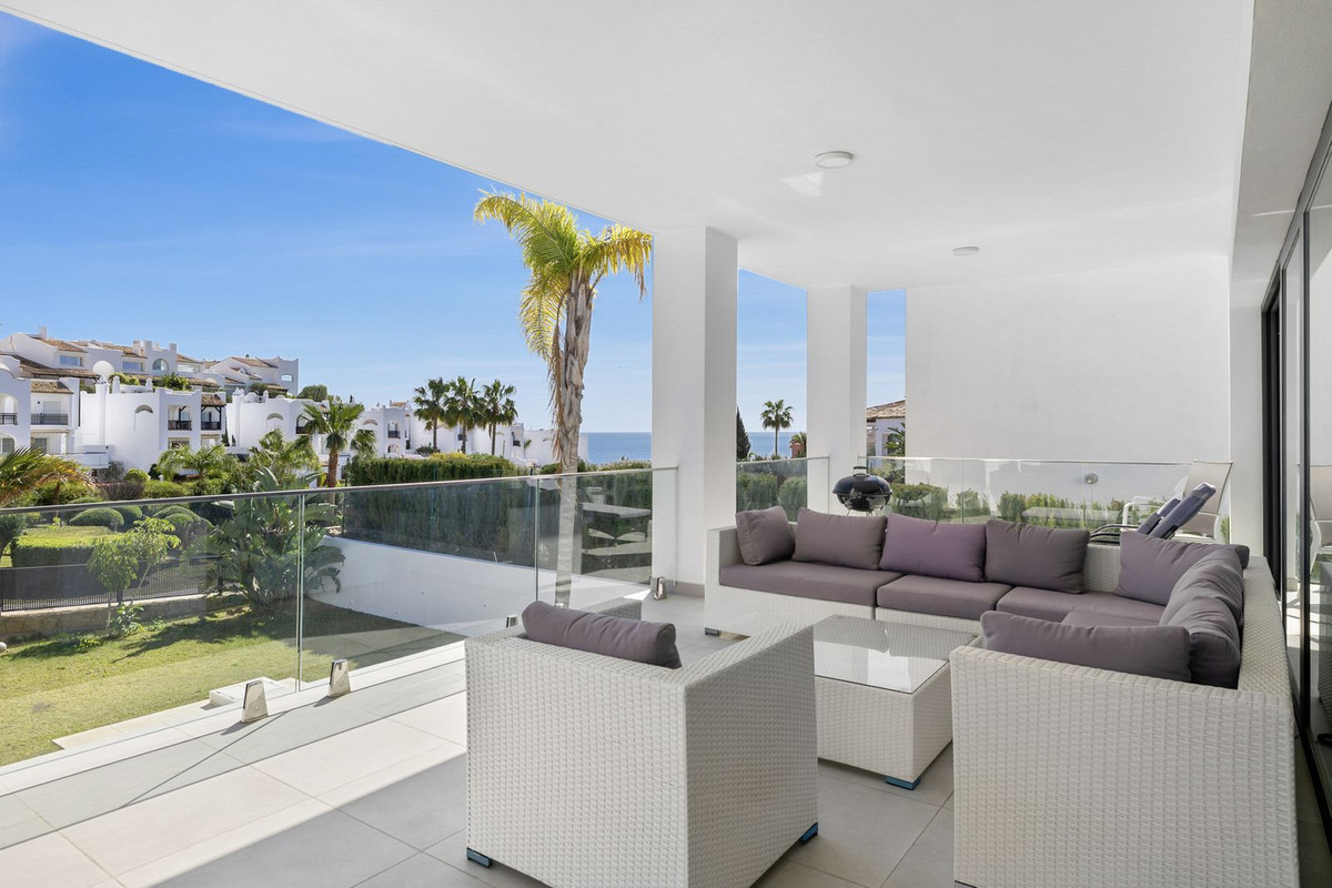 Se vende Villa - Chalet de 6 dormitorios en Costa Del Sol, Málaga, España