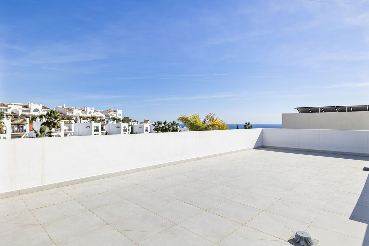 Se vende Villa - Chalet de 6 dormitorios en Costa Del Sol, Málaga, España