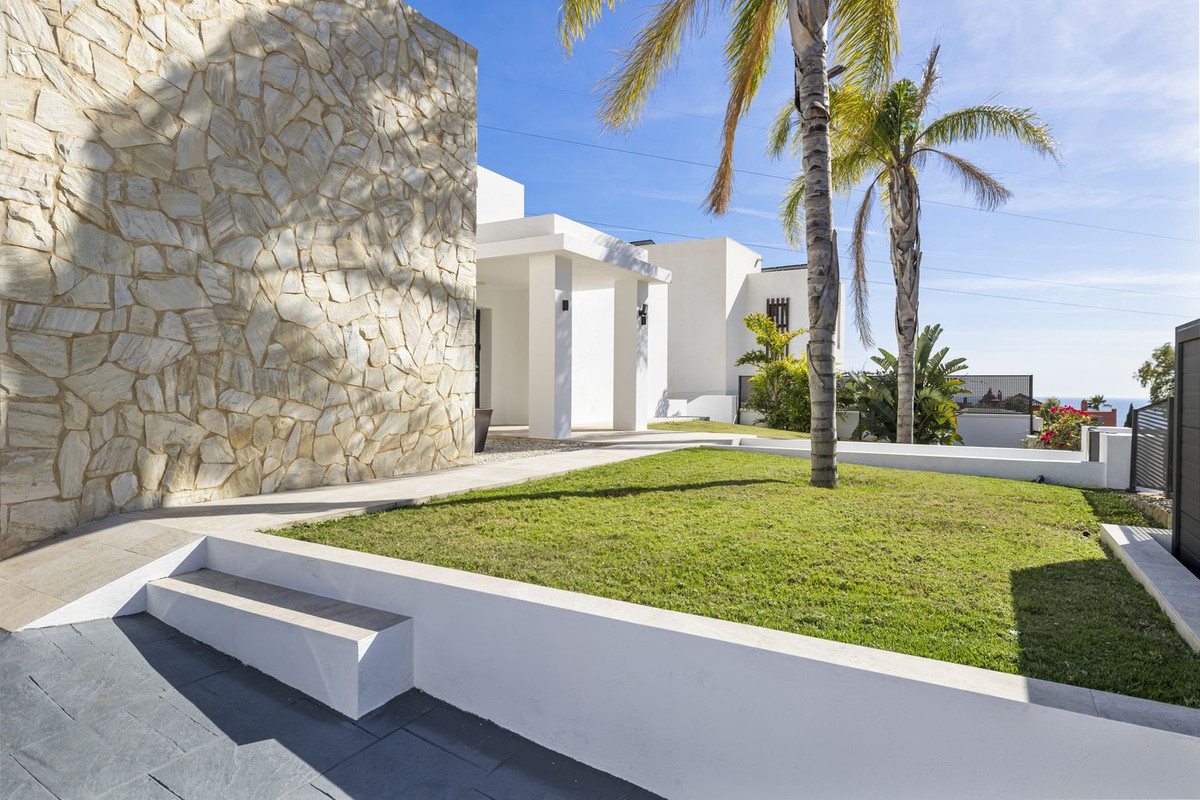 Se vende Villa - Chalet de 6 dormitorios en Costa Del Sol, Málaga, España