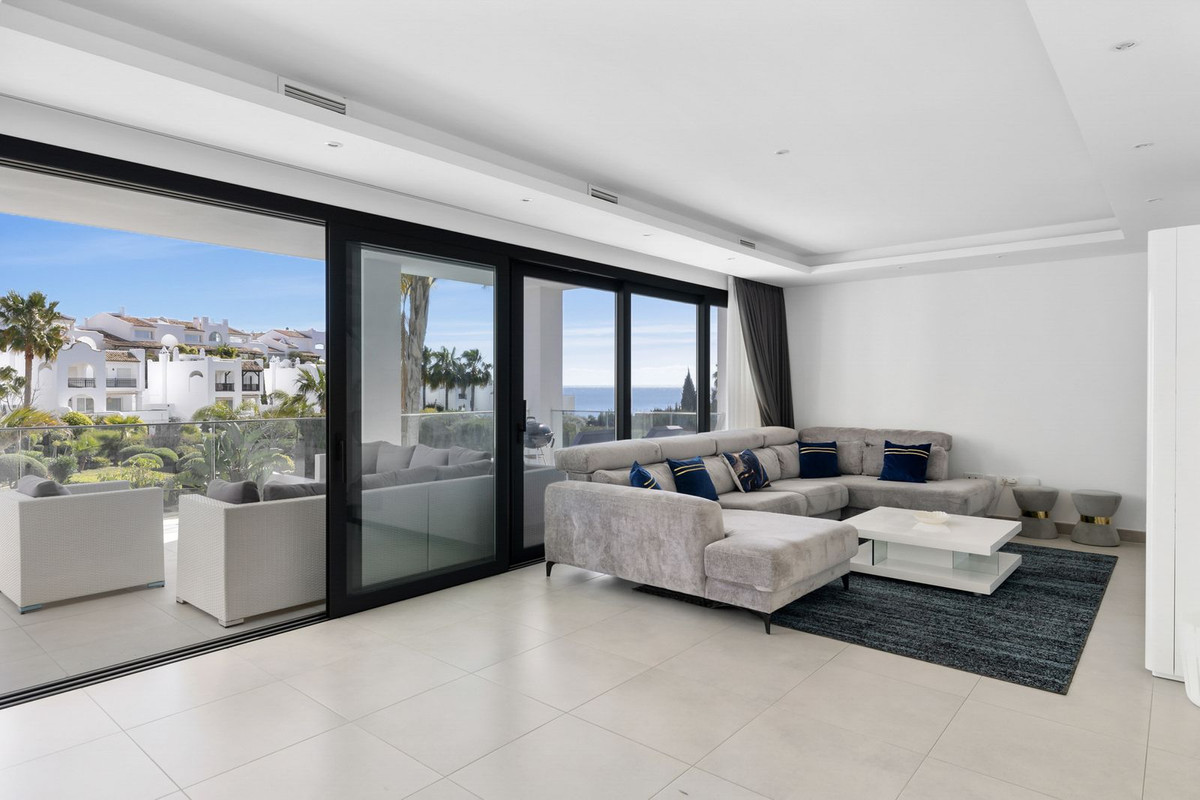 Se vende Villa - Chalet de 6 dormitorios en Costa Del Sol, Málaga, España