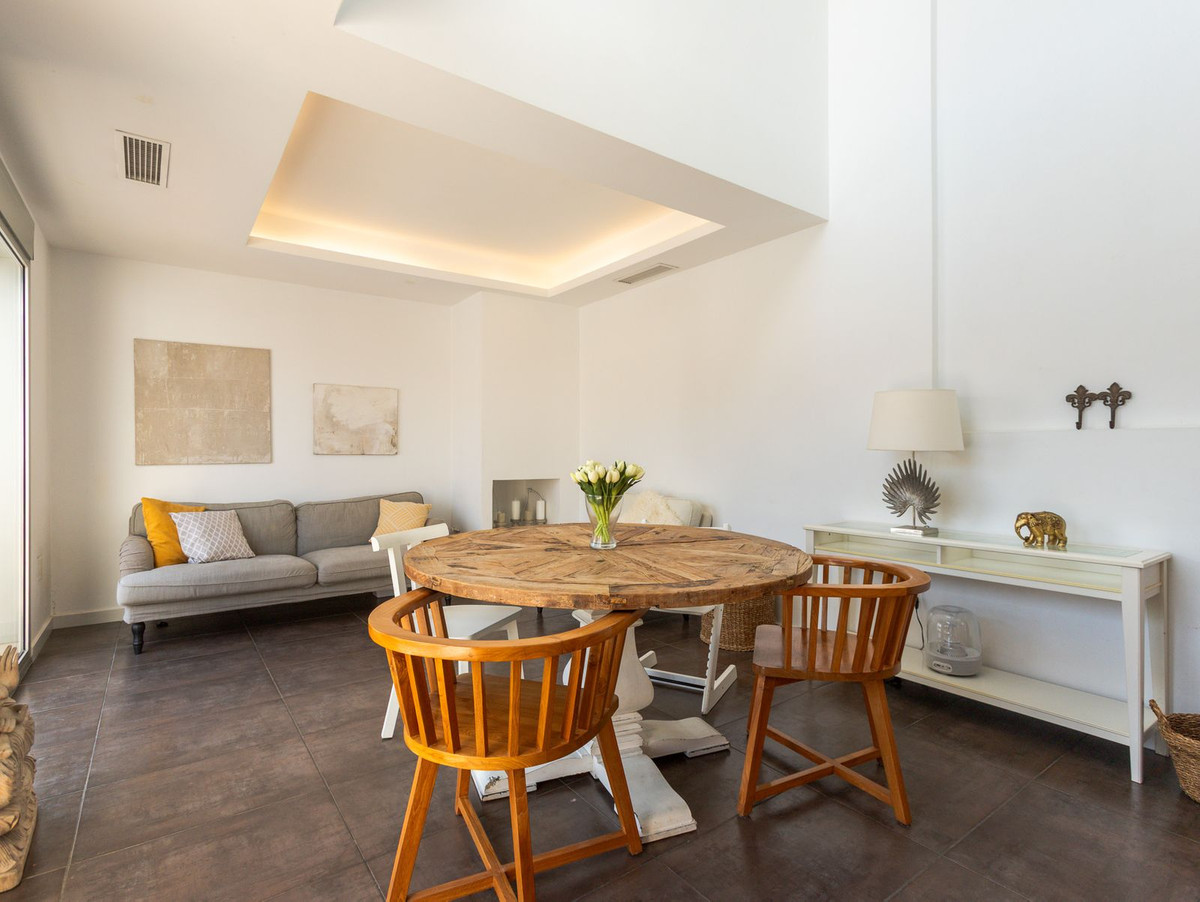 5 Bed Townhouse for sale in Torrevieja Costa Blanca, Alicante, Spain