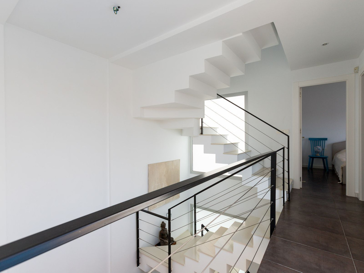 5 Bed Townhouse for sale in Torrevieja Costa Blanca, Alicante, Spain