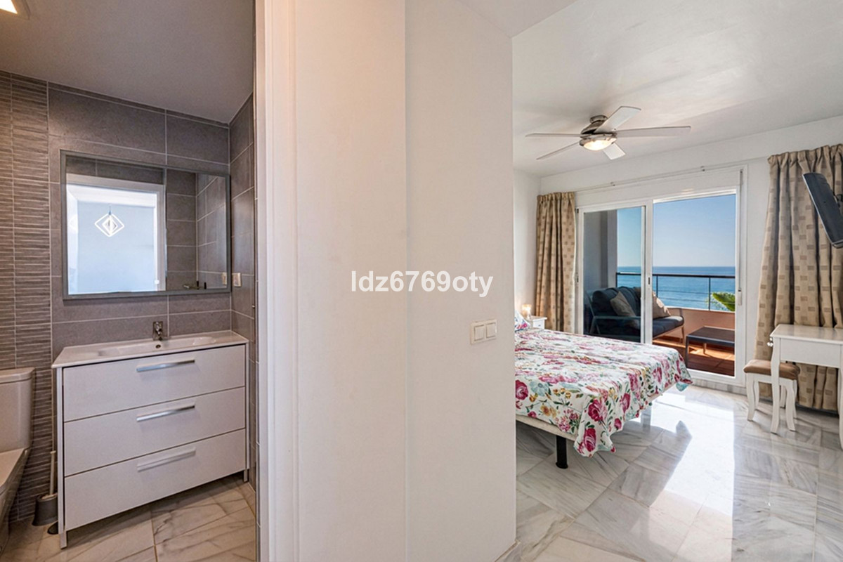 3 Bed Apartment for sale in Benalmadena Costa Costa Del Sol, Málaga, Spain