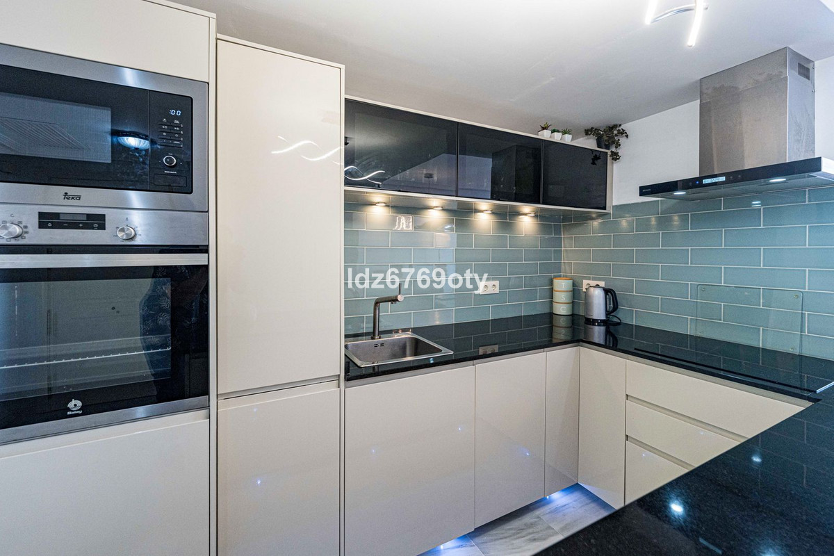 3 Bed Apartment for sale in Benalmadena Costa Costa Del Sol, Málaga, Spain