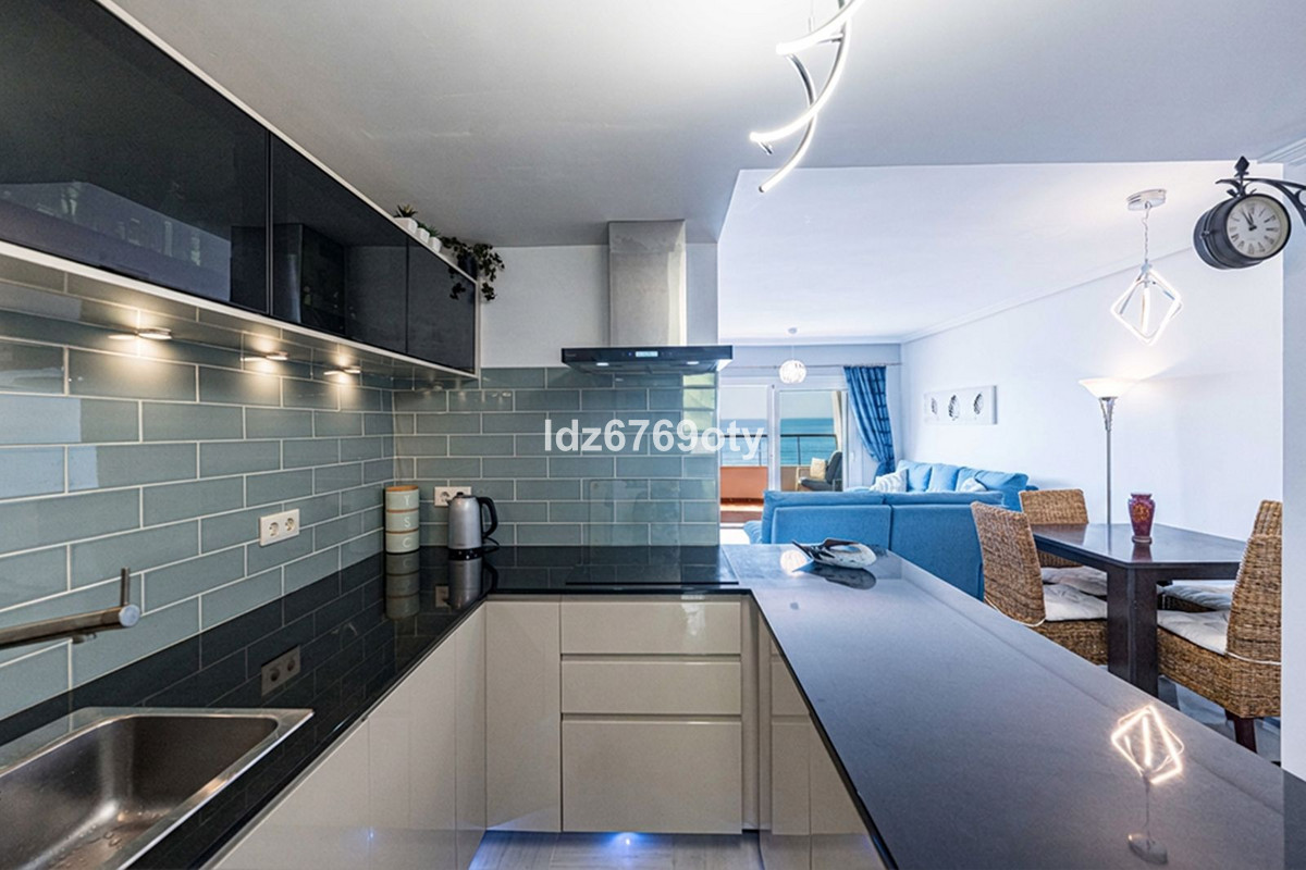 3 Bed Apartment for sale in Benalmadena Costa Costa Del Sol, Málaga, Spain