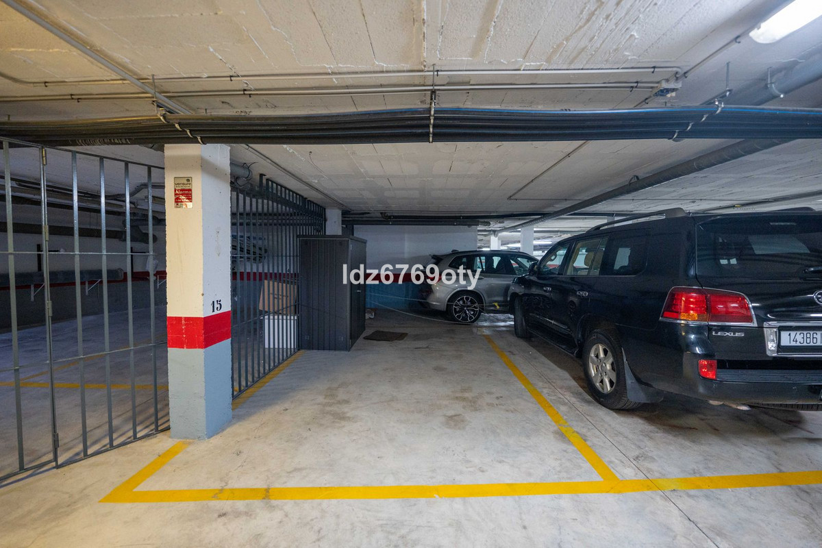 3 Bed Apartment for sale in Benalmadena Costa Costa Del Sol, Málaga, Spain