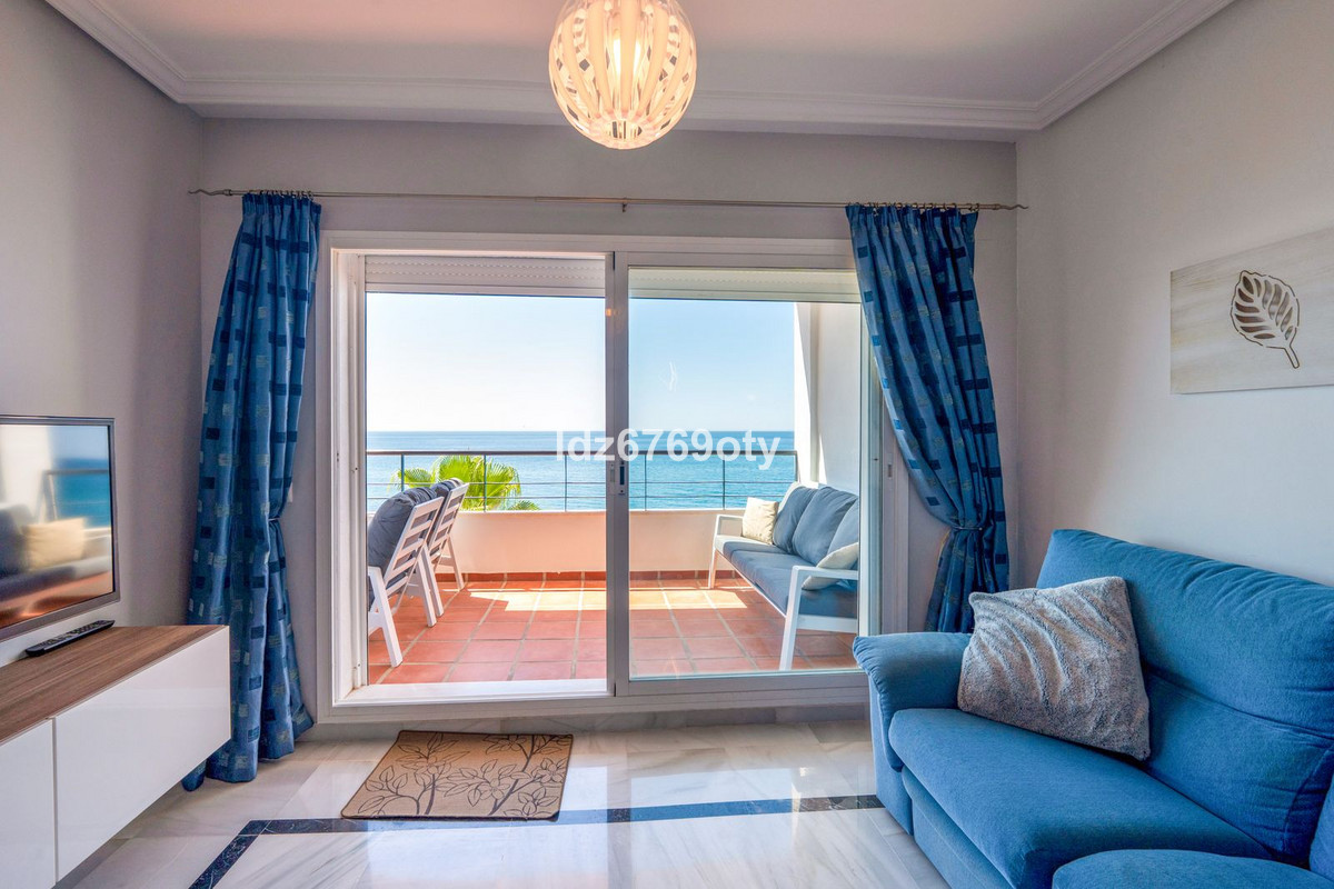 3 Bed Apartment for sale in Benalmadena Costa Costa Del Sol, Málaga, Spain