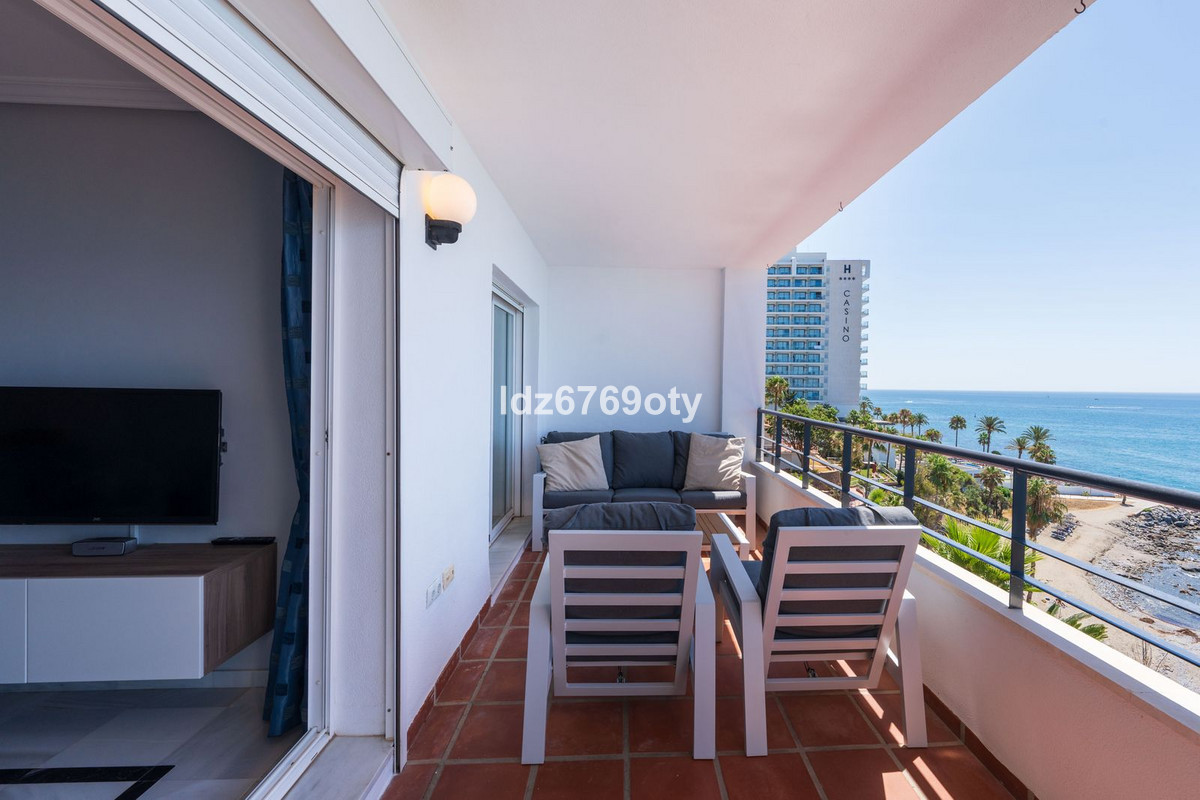 3 Bed Apartment for sale in Benalmadena Costa Costa Del Sol, Málaga, Spain