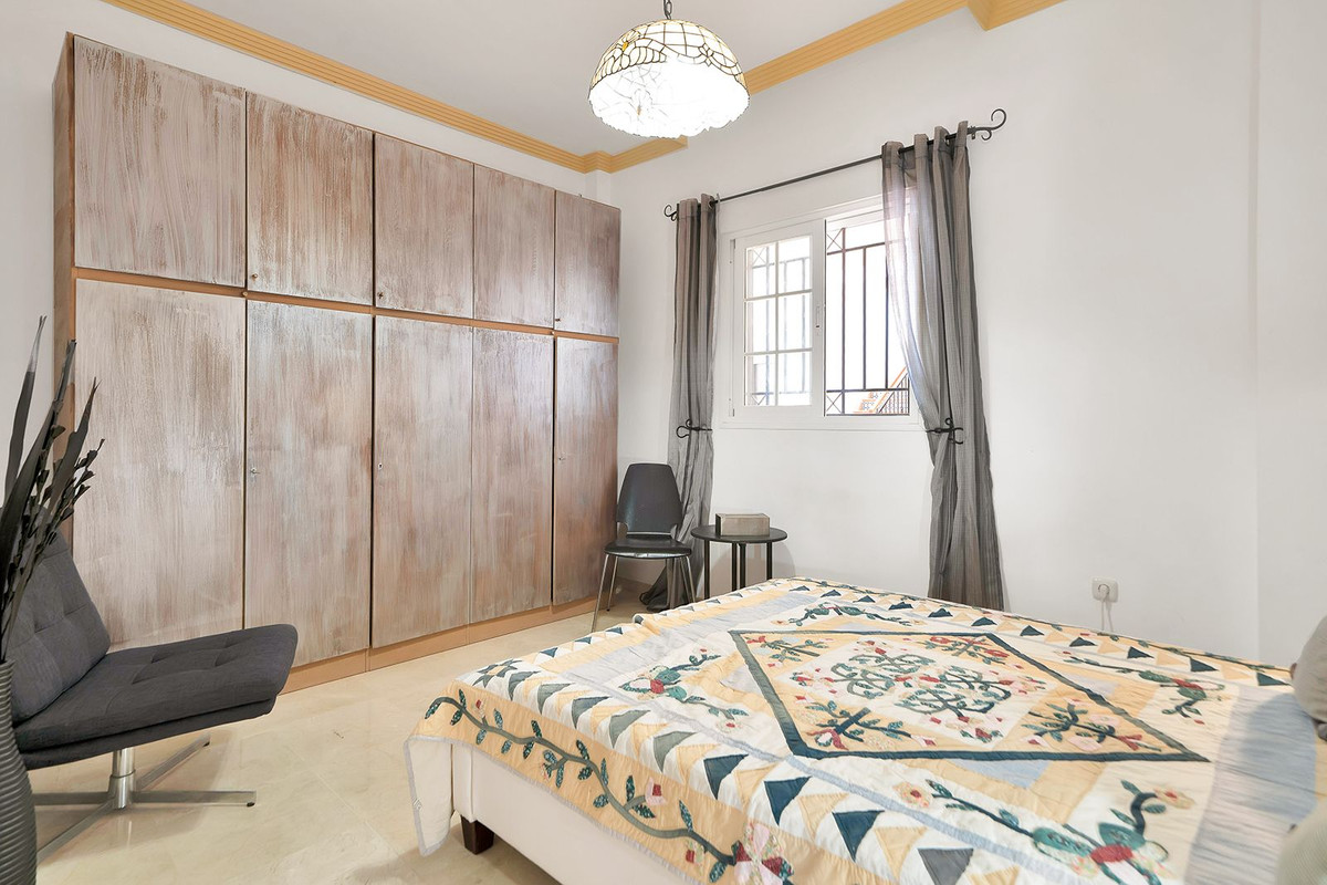 3 Bed Apartment for sale in Nueva Andalucía Costa Del Sol, Málaga, Spain