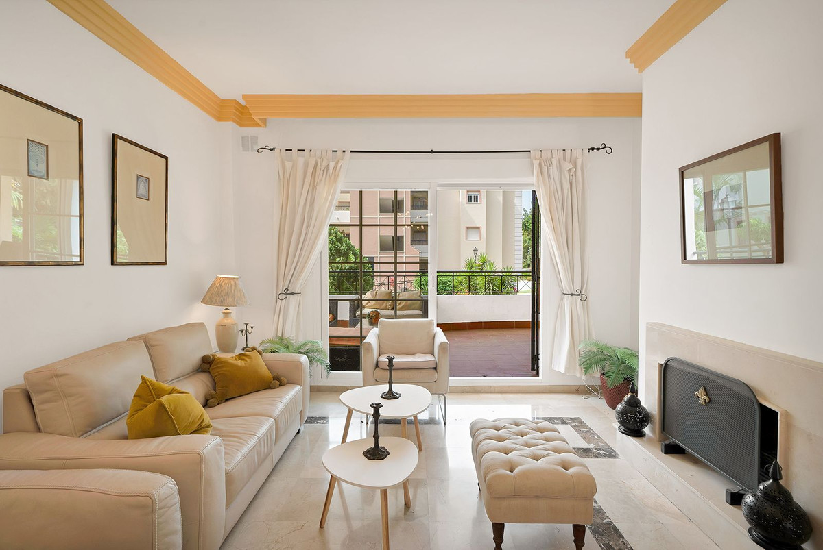 3 Bed Apartment for sale in Nueva Andalucía Costa Del Sol, Málaga, Spain