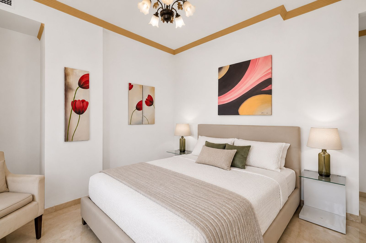 3 Bed Apartment for sale in Nueva Andalucía Costa Del Sol, Málaga, Spain