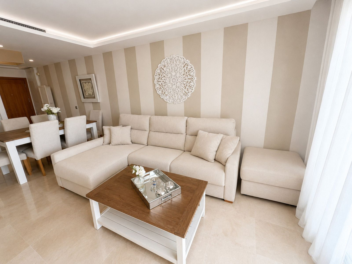 3 Bed Apartment for sale in San Pedro De Alcántara Costa Del Sol, Málaga, Spain