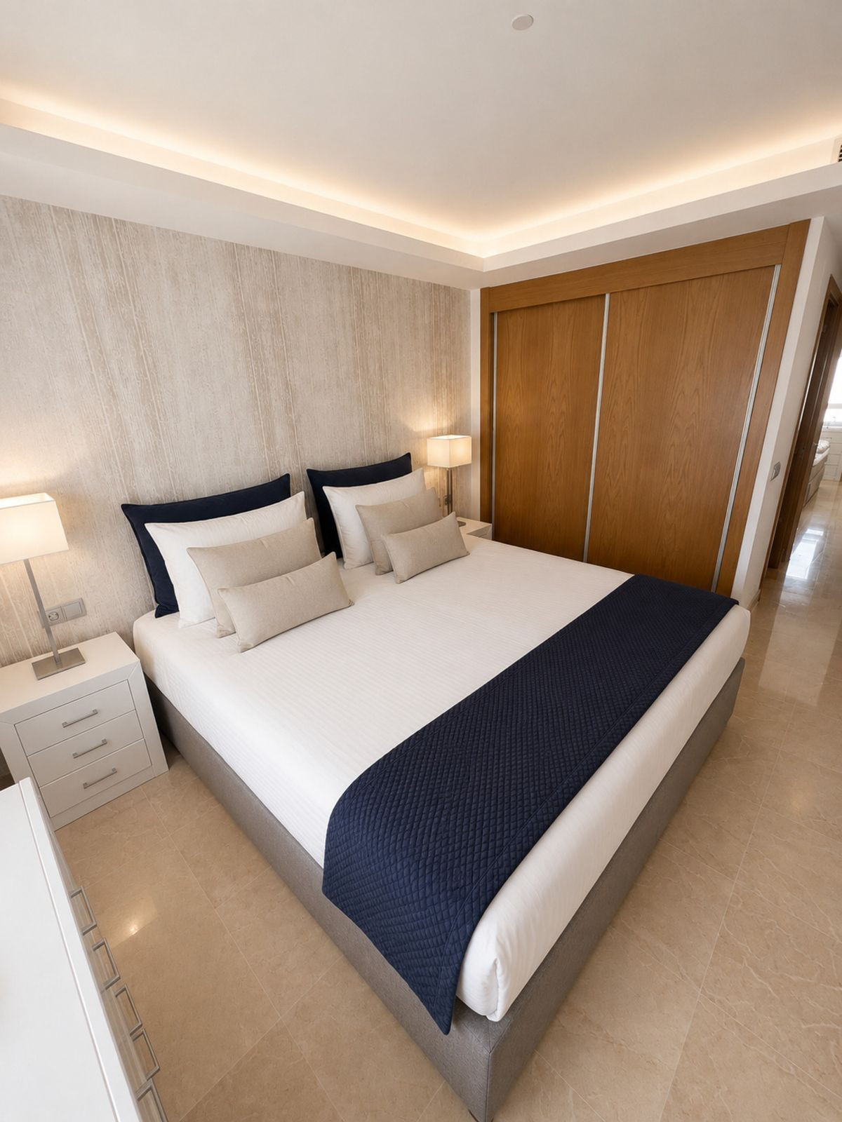 3 Bed Apartment for sale in San Pedro De Alcántara Costa Del Sol, Málaga, Spain