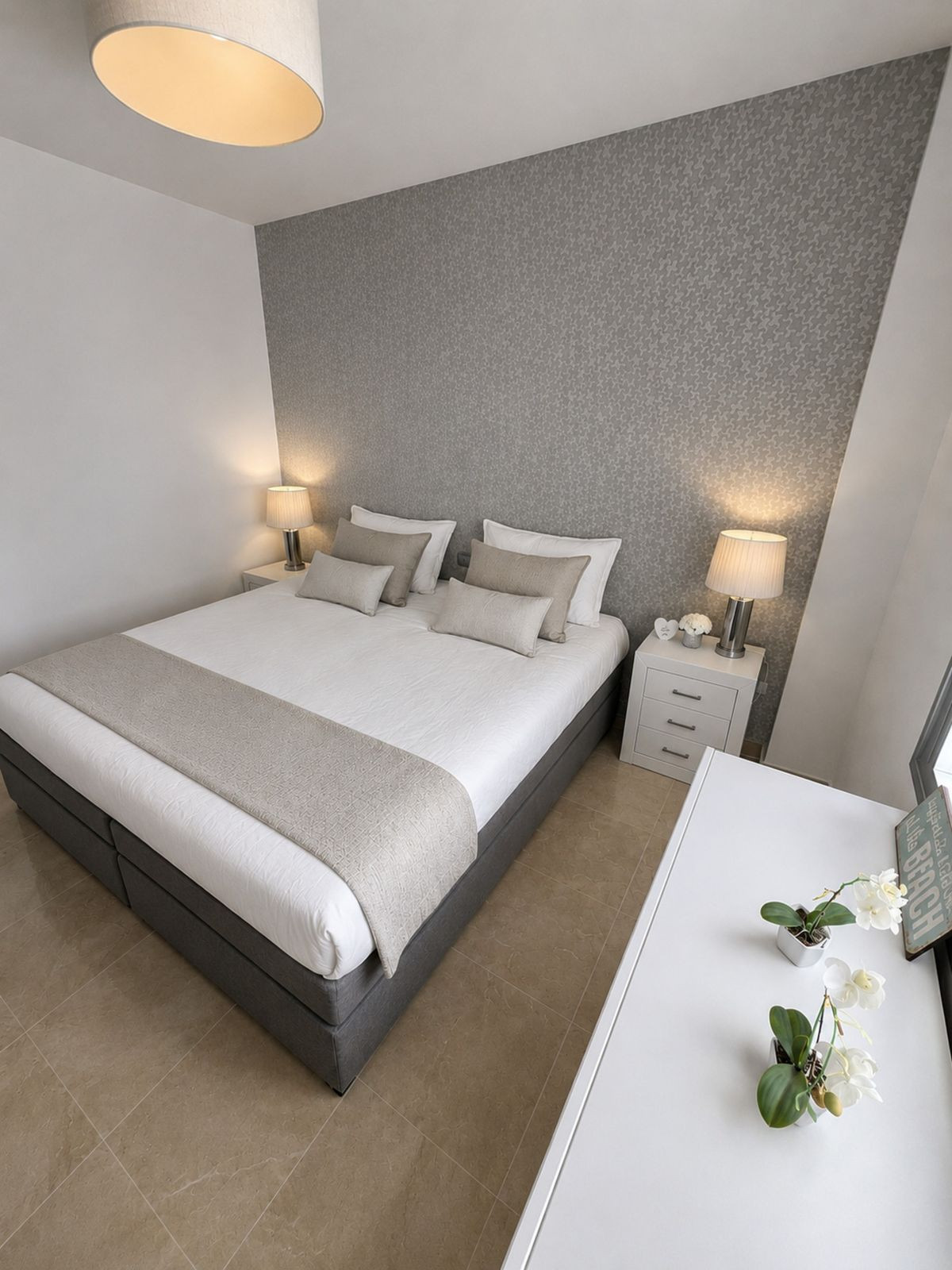 3 Bed Apartment for sale in San Pedro De Alcántara Costa Del Sol, Málaga, Spain
