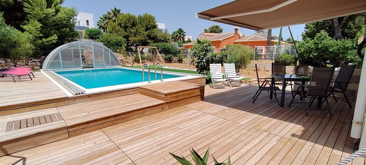 2 Bed Townhouse for sale in Calpe Costa Blanca, Alicante, Spain