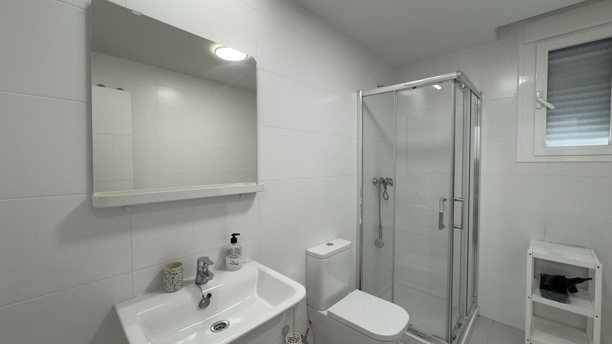 Se vende Apartamento Planta Baja de 2 dormitorios en Costa Del Sol, Málaga, España