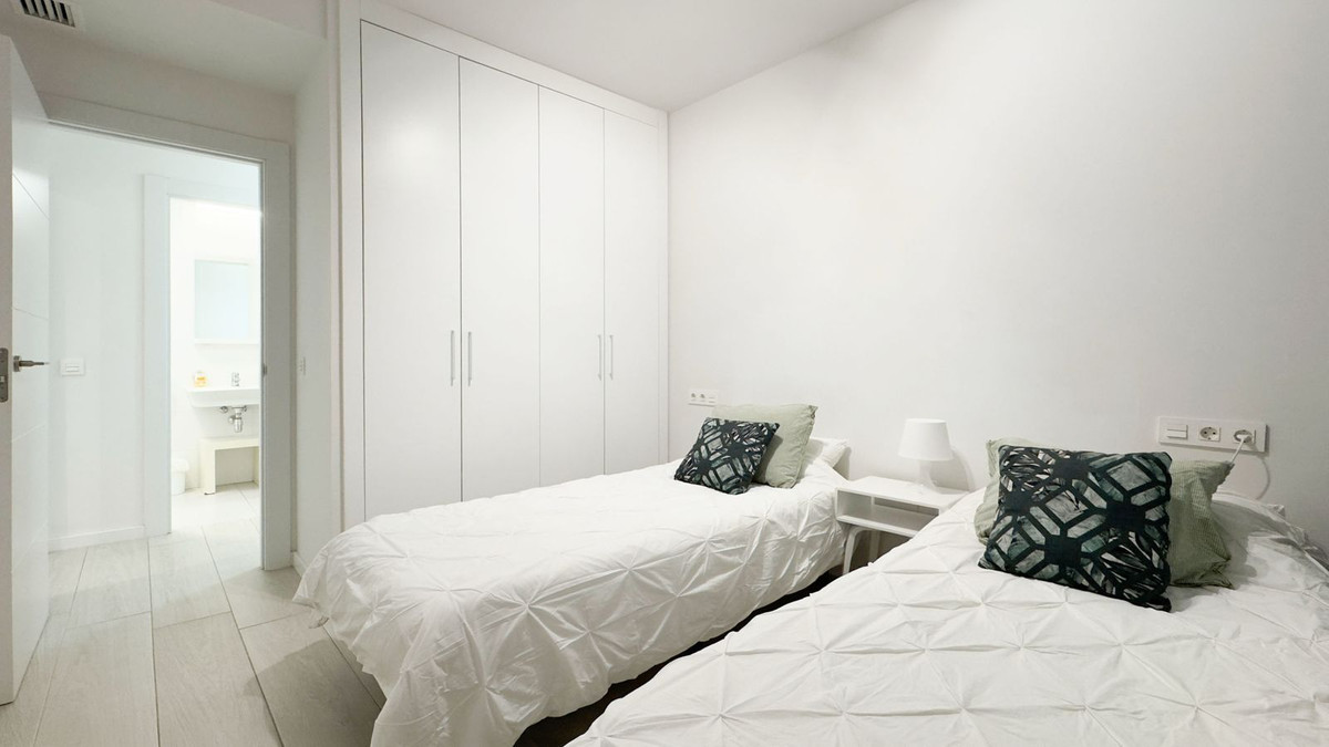 Se vende Apartamento Planta Baja de 2 dormitorios en Costa Del Sol, Málaga, España