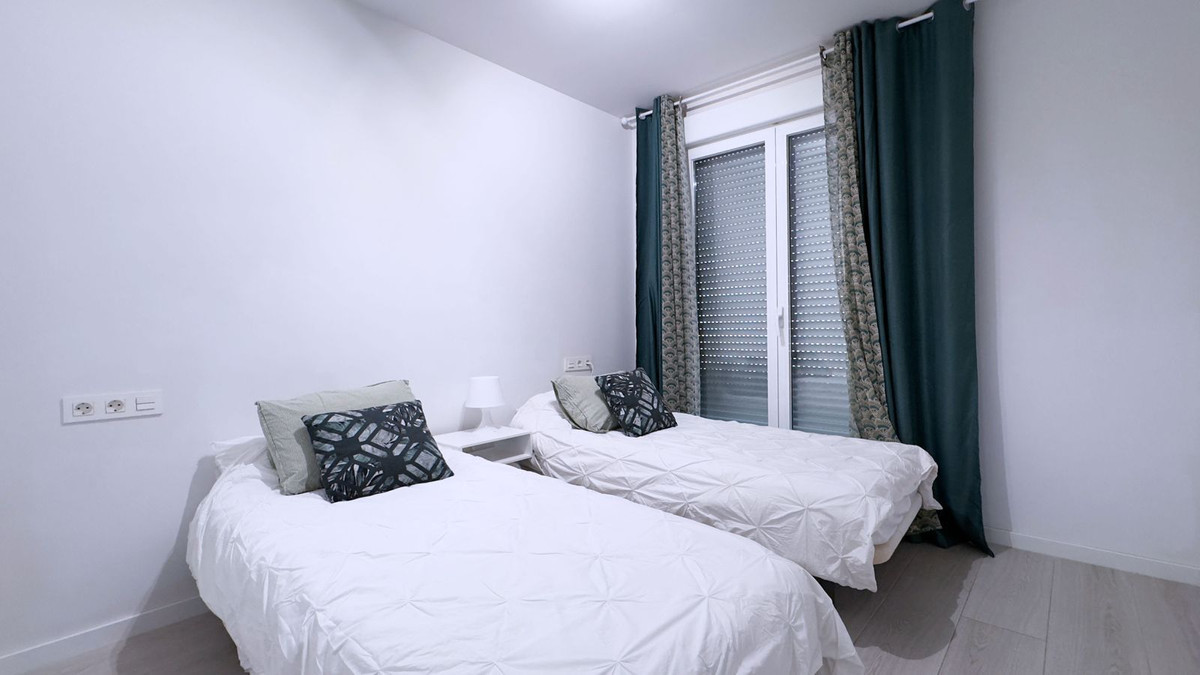 Se vende Apartamento Planta Baja de 2 dormitorios en Costa Del Sol, Málaga, España