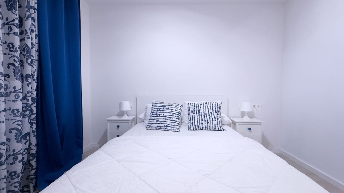 Se vende Apartamento Planta Baja de 2 dormitorios en Costa Del Sol, Málaga, España