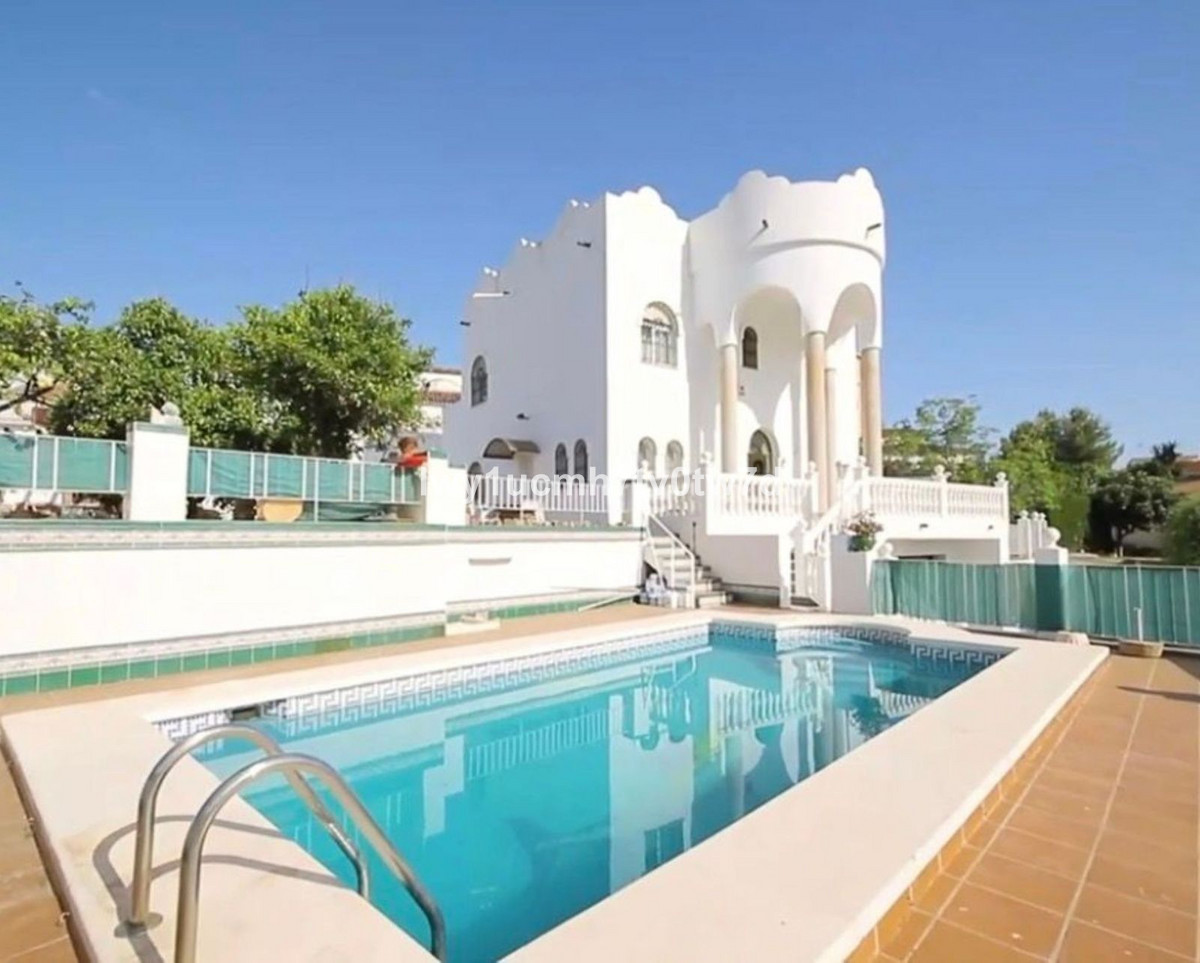 4 Bed Townhouse for sale in Puerto De La Torre Costa Del Sol, Málaga, Spain