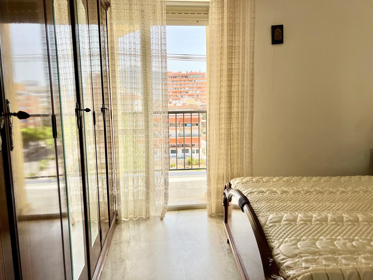 4 Bed Apartment for sale in Fuengirola Costa Del Sol, Málaga, Spain