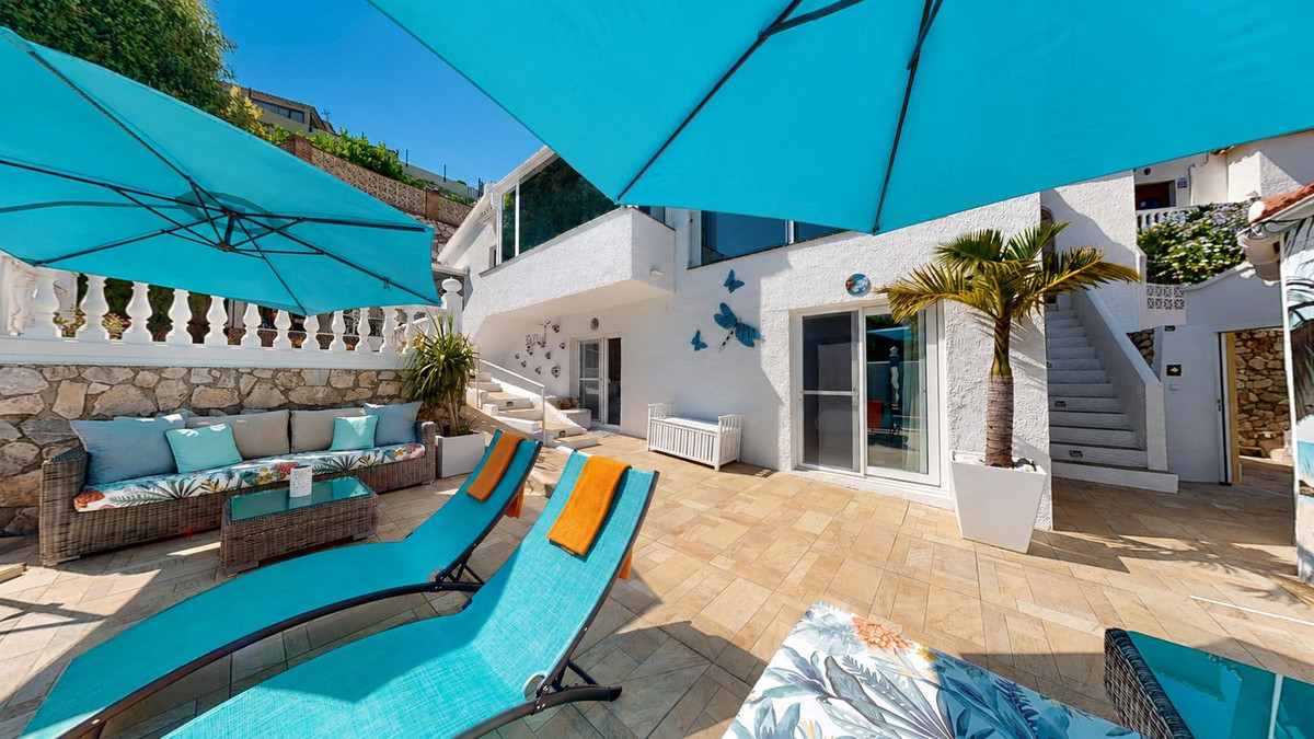 4 Bed Townhouse for sale in Benalmadena Costa Del Sol, Málaga, Spain