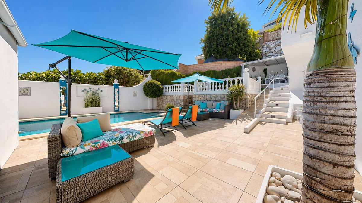 4 Bed Townhouse for sale in Benalmadena Costa Del Sol, Málaga, Spain