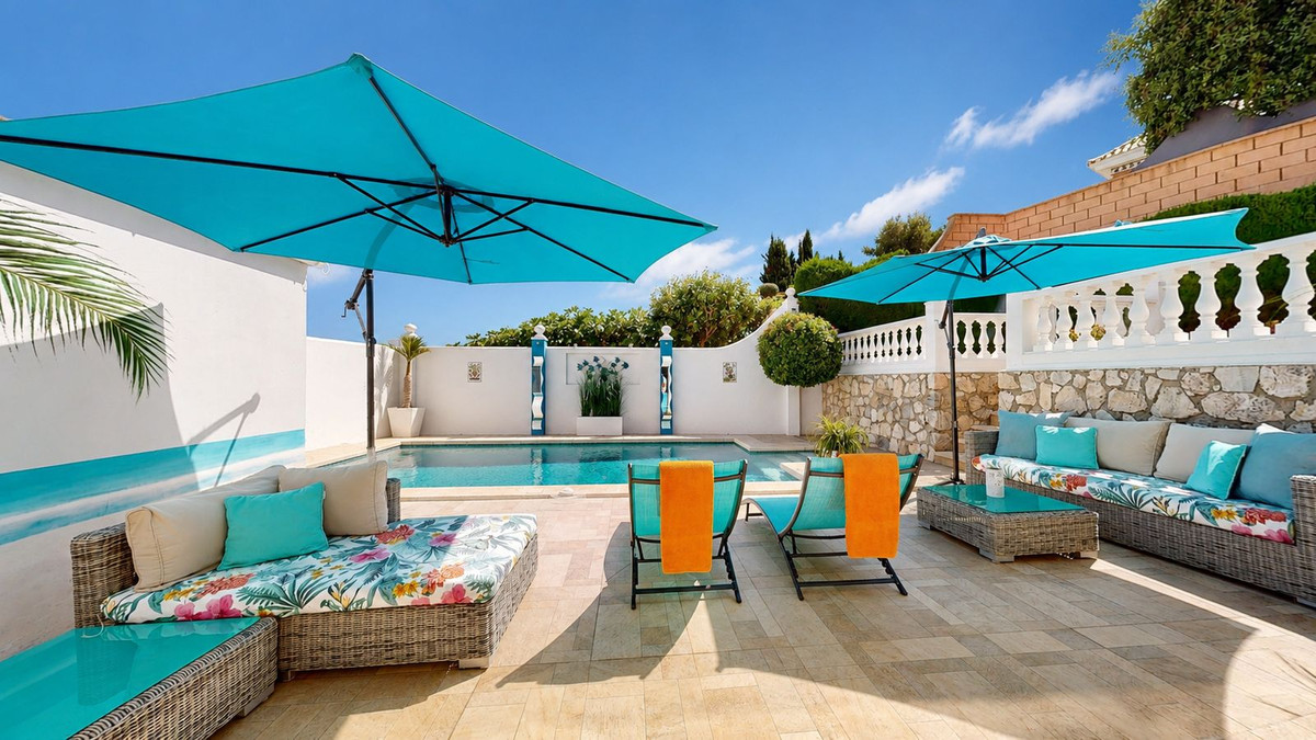 4 Bed Townhouse for sale in Benalmadena Costa Del Sol, Málaga, Spain