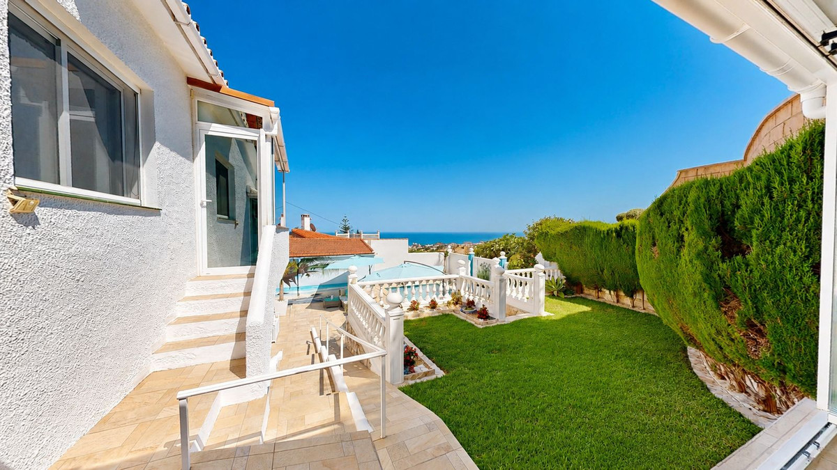 4 Bed Townhouse for sale in Benalmadena Costa Del Sol, Málaga, Spain