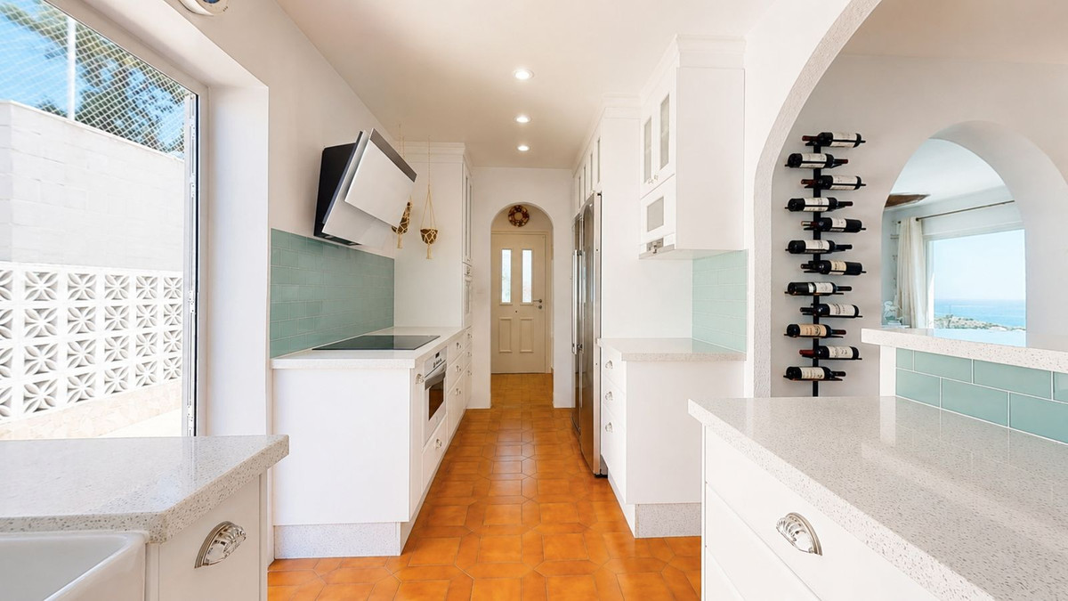 4 Bed Townhouse for sale in Benalmadena Costa Del Sol, Málaga, Spain