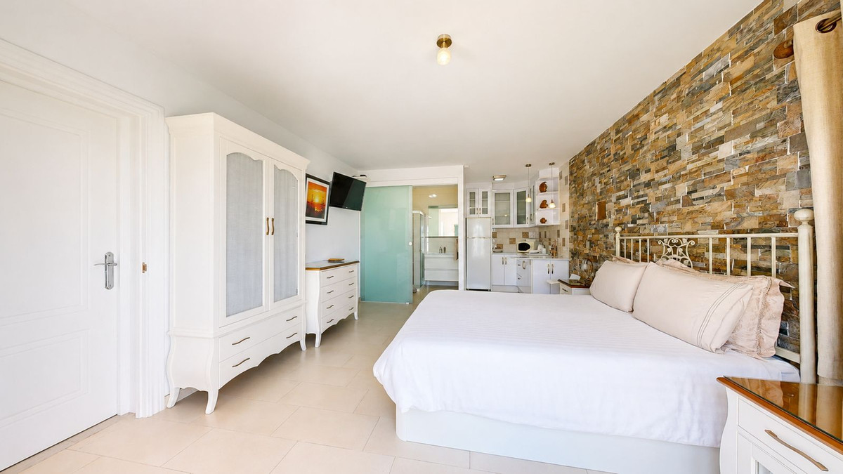 4 Bed Townhouse for sale in Benalmadena Costa Del Sol, Málaga, Spain