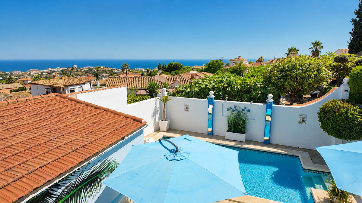 4 Bed Townhouse for sale in Benalmadena Costa Del Sol, Málaga, Spain