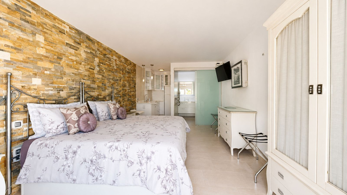 4 Bed Townhouse for sale in Benalmadena Costa Del Sol, Málaga, Spain