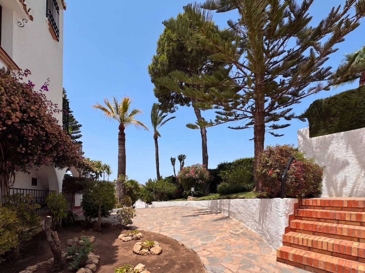 2 Bed Apartment for sale in Riviera Del Sol Costa Del Sol, Málaga, Spain