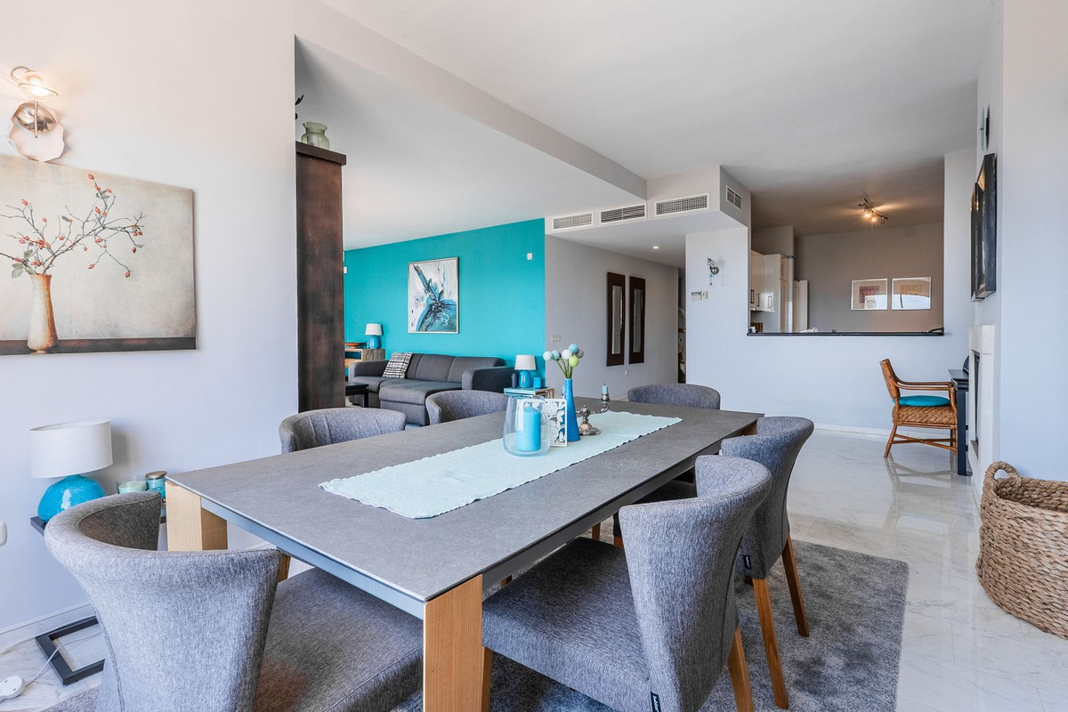2 Bed Apartment for sale in La Mairena Costa Del Sol, Málaga, Spain