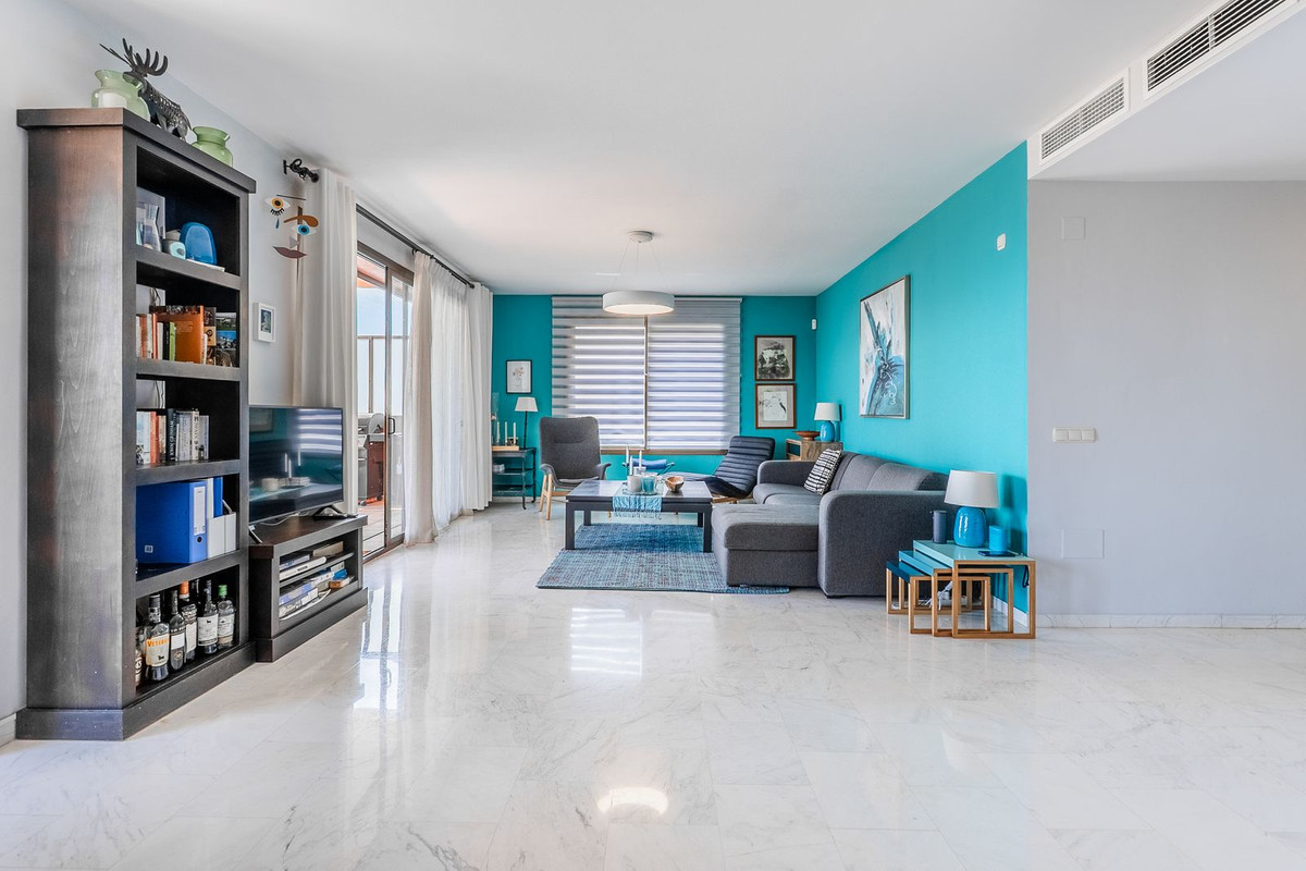 2 Bed Apartment for sale in La Mairena Costa Del Sol, Málaga, Spain