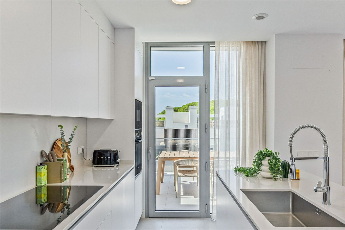 3 Bed Apartment for sale in Santa Clara Costa Del Sol, Málaga, Spain