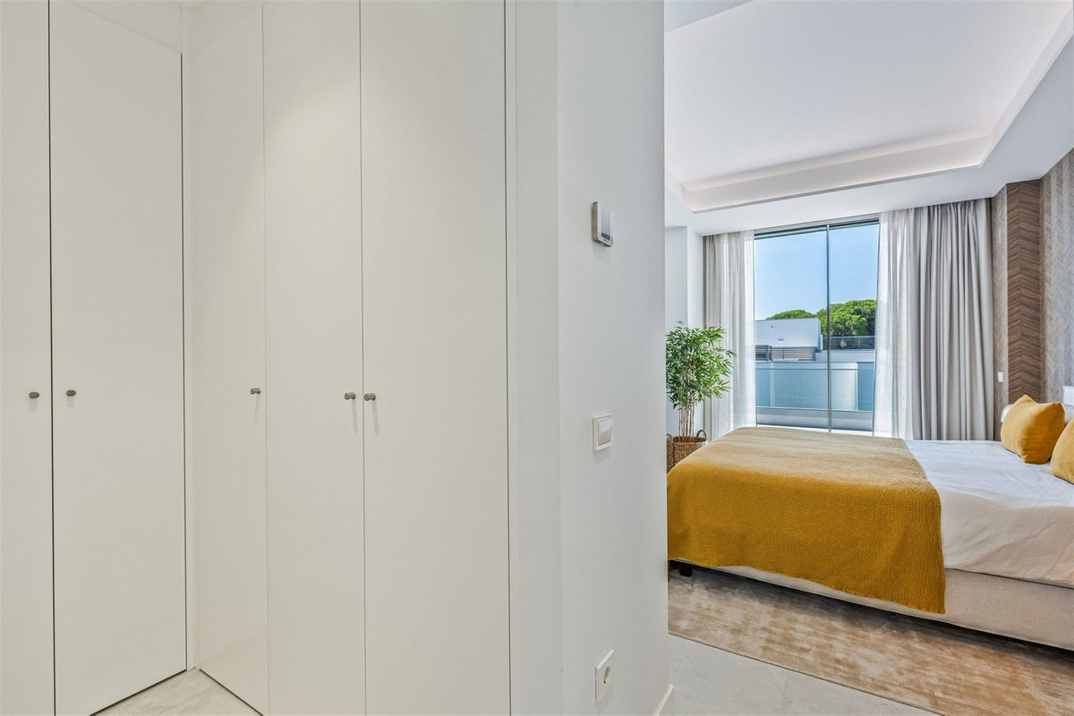 3 Bed Apartment for sale in Santa Clara Costa Del Sol, Málaga, Spain