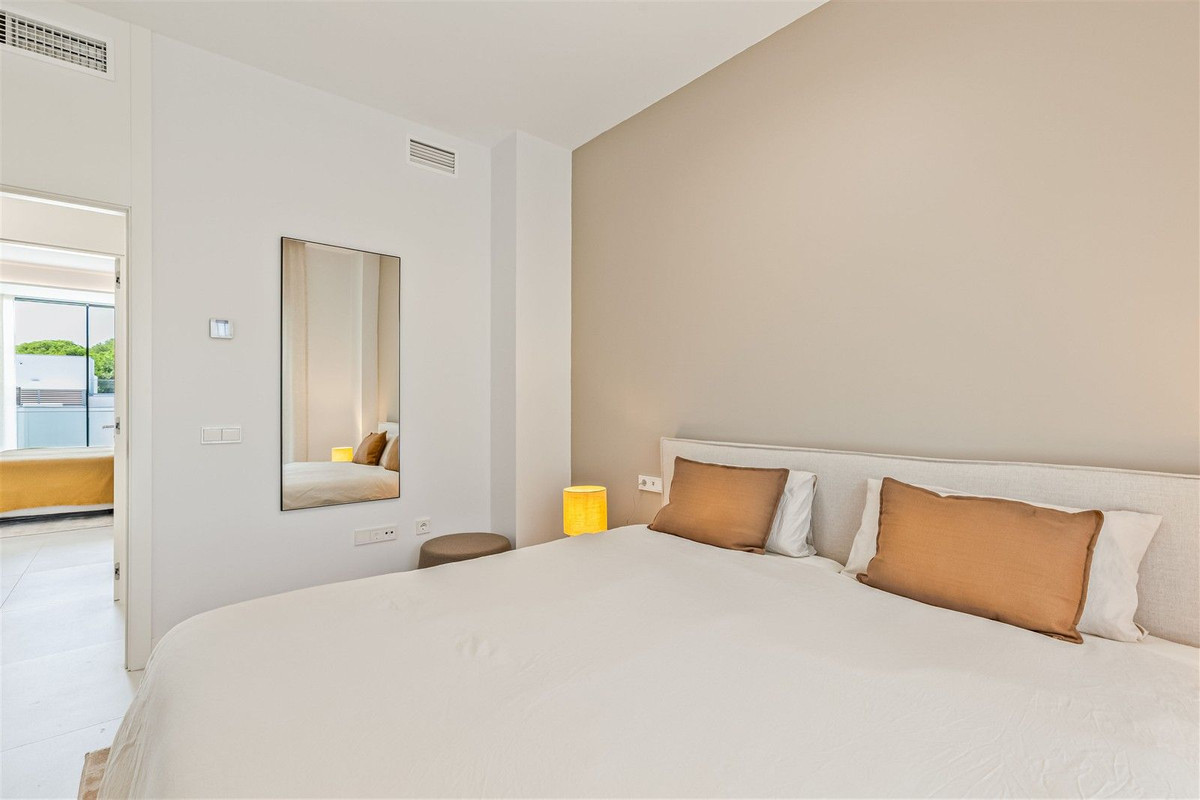 3 Bed Apartment for sale in Santa Clara Costa Del Sol, Málaga, Spain