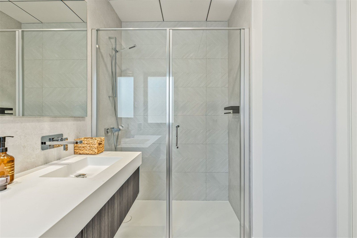 3 Bed Apartment for sale in Santa Clara Costa Del Sol, Málaga, Spain