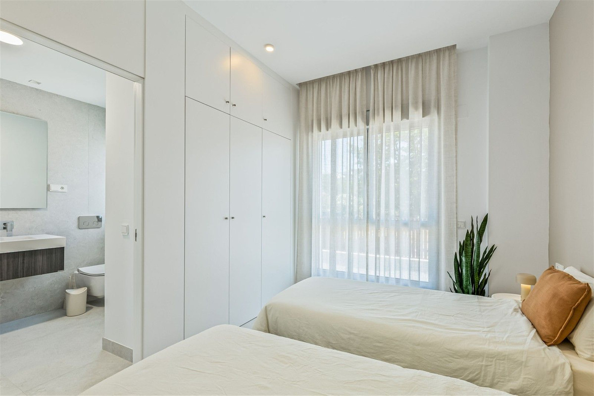 3 Bed Apartment for sale in Santa Clara Costa Del Sol, Málaga, Spain